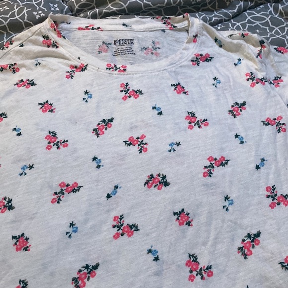 Pink Victoria secret shirt ๐ธ - Picture 4 of 5